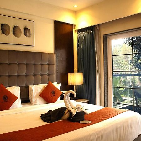 Mahābaleshwar Basilica Resort - Where Luxury Redefines מראה חיצוני תמונה