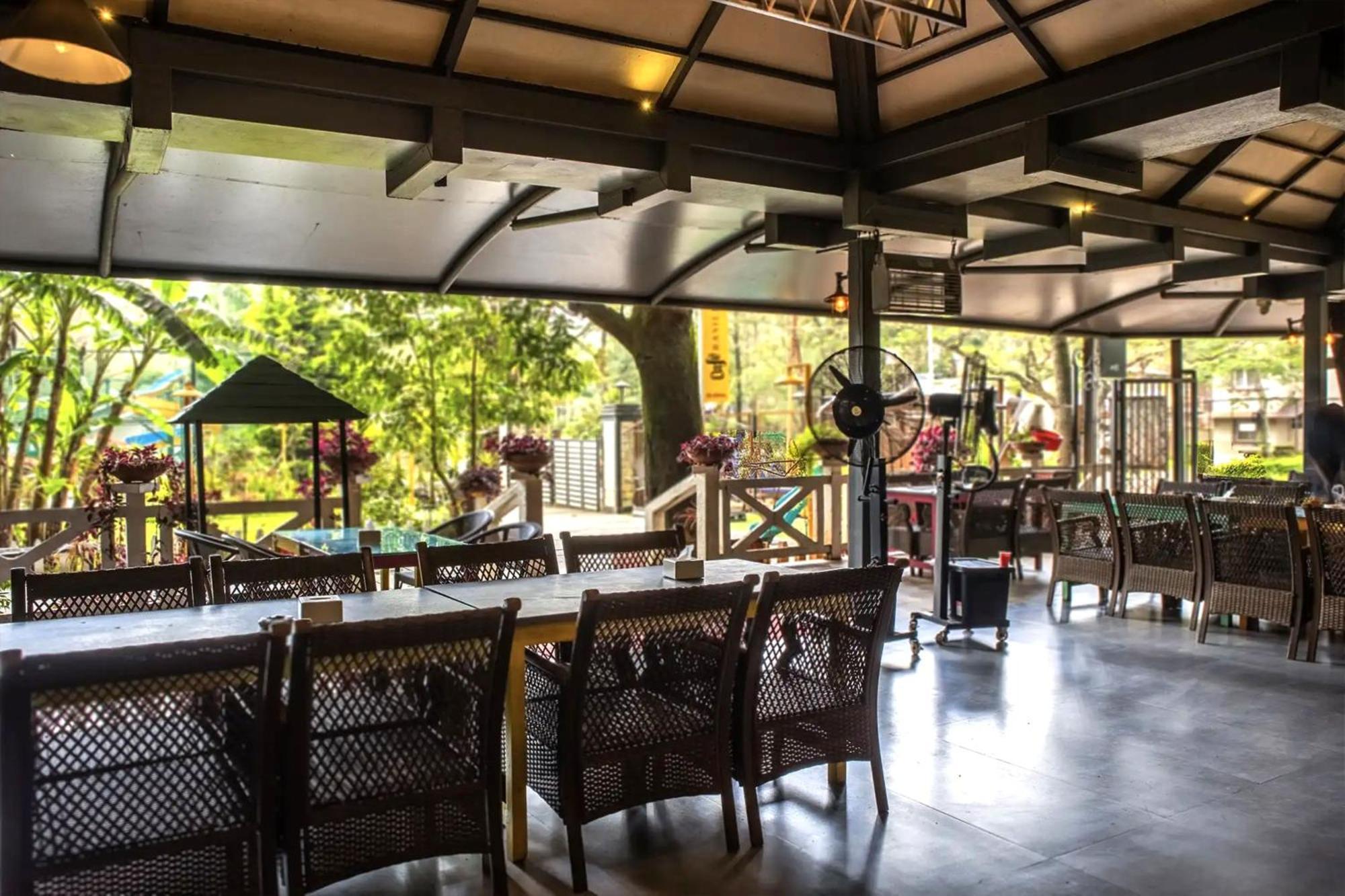 Mahābaleshwar Basilica Resort - Where Luxury Redefines מראה חיצוני תמונה