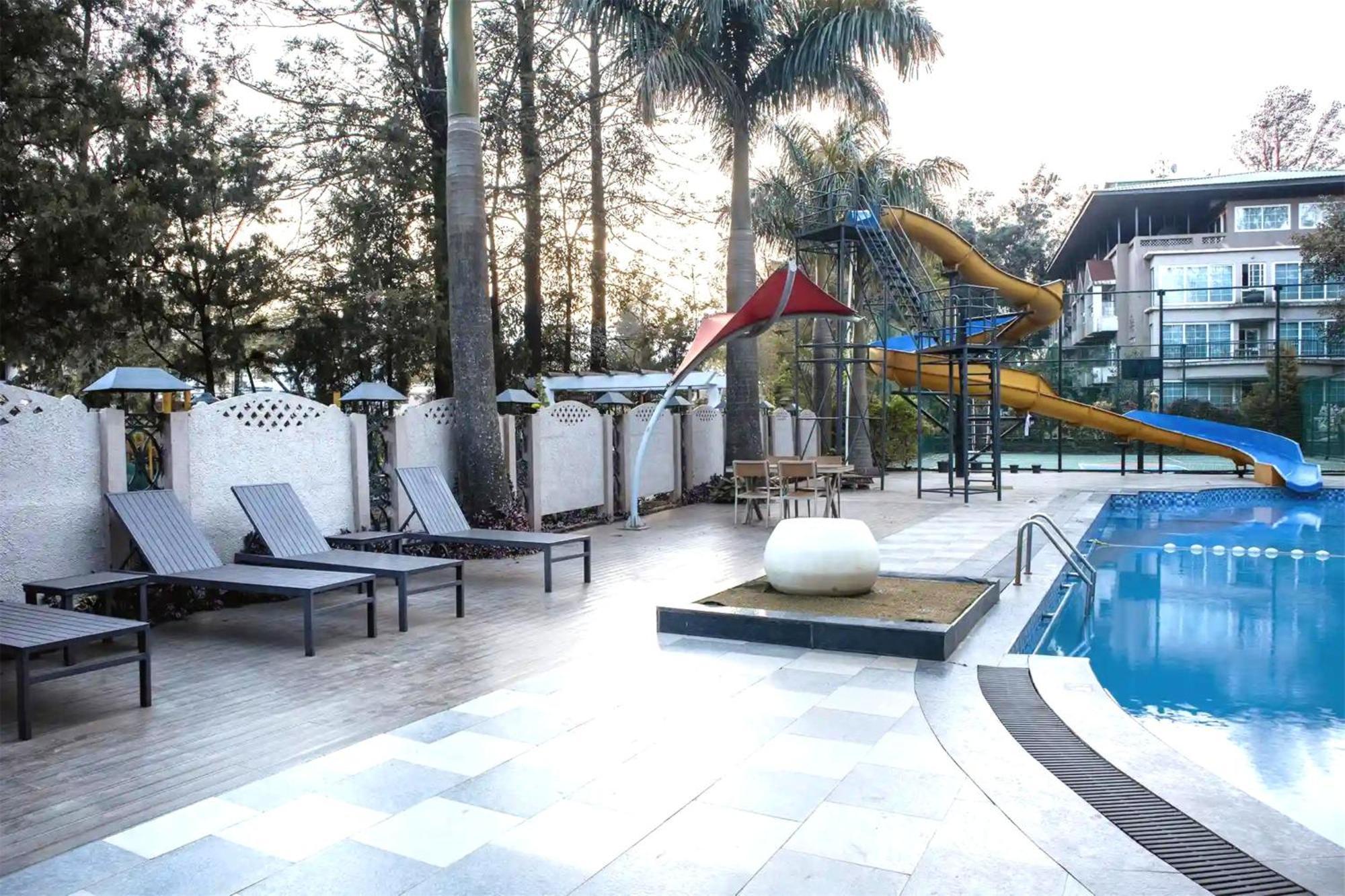 Mahābaleshwar Basilica Resort - Where Luxury Redefines מראה חיצוני תמונה