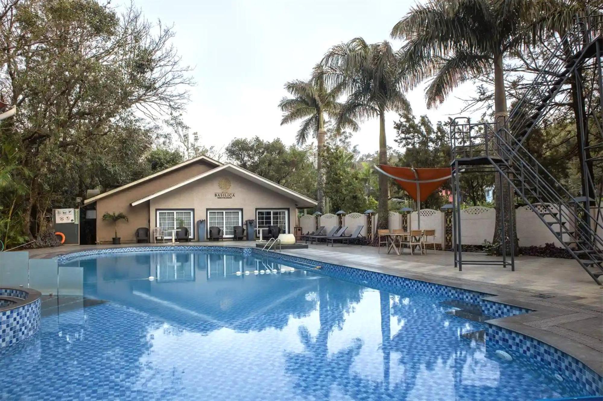 Mahābaleshwar Basilica Resort - Where Luxury Redefines מראה חיצוני תמונה