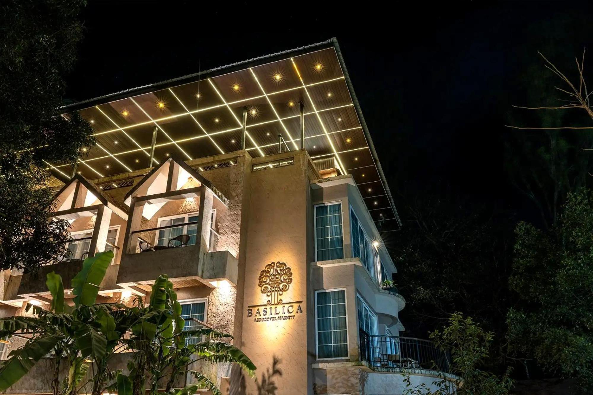 Mahābaleshwar Basilica Resort - Where Luxury Redefines מראה חיצוני תמונה