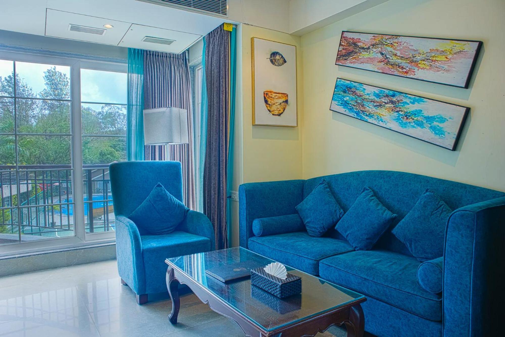 Mahābaleshwar Basilica Resort - Where Luxury Redefines מראה חיצוני תמונה