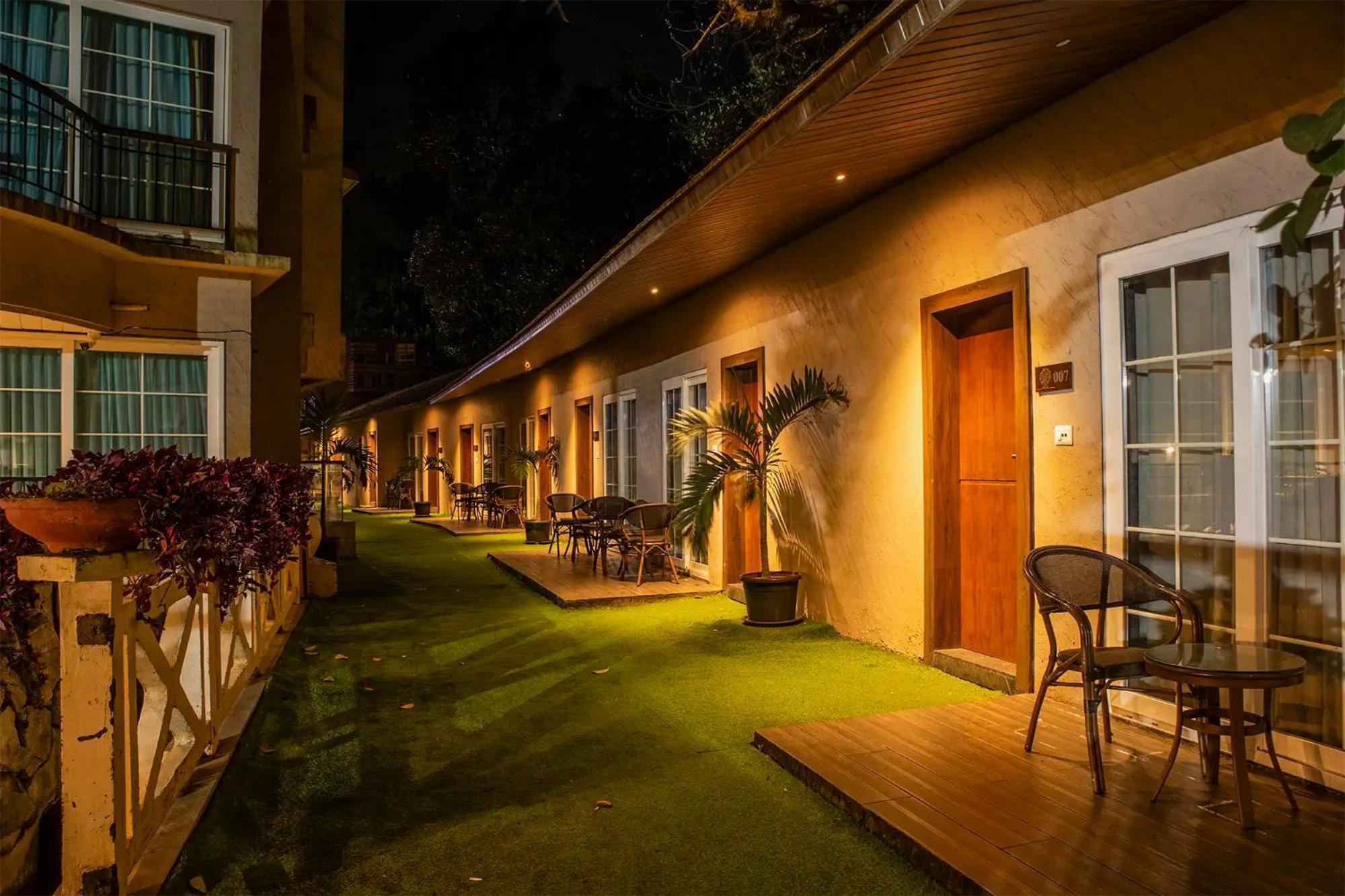 Mahābaleshwar Basilica Resort - Where Luxury Redefines מראה חיצוני תמונה